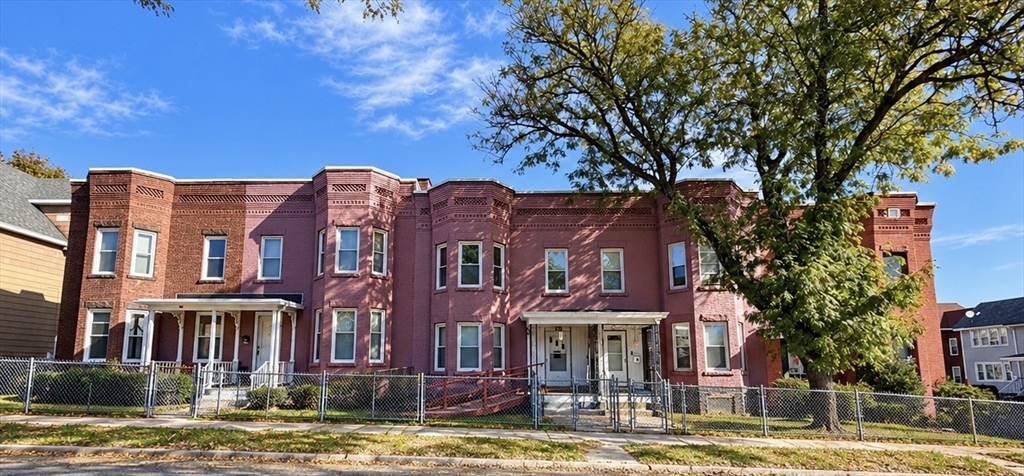 房源照片：225 Suffolk St, Holyoke