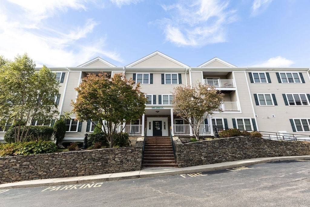 房源照片:1 Lenox #111, Norwood