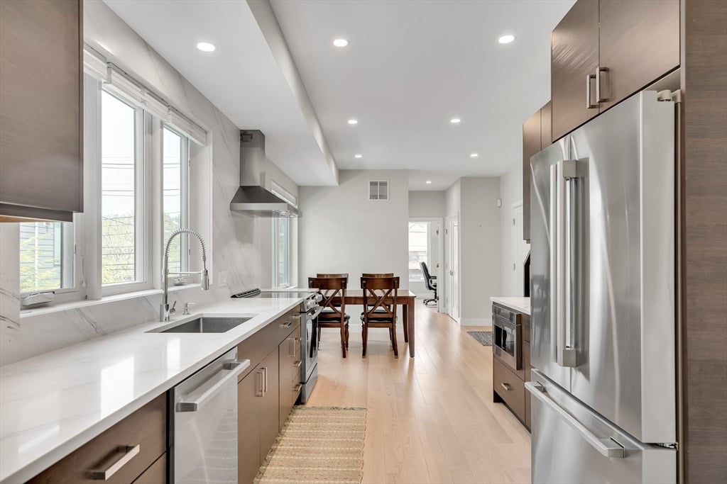 366 Massachusetts Ave #366, Lexington