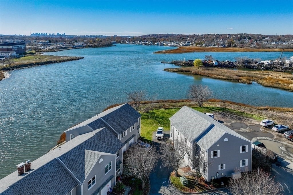 28 Margin St #A, Lynn
