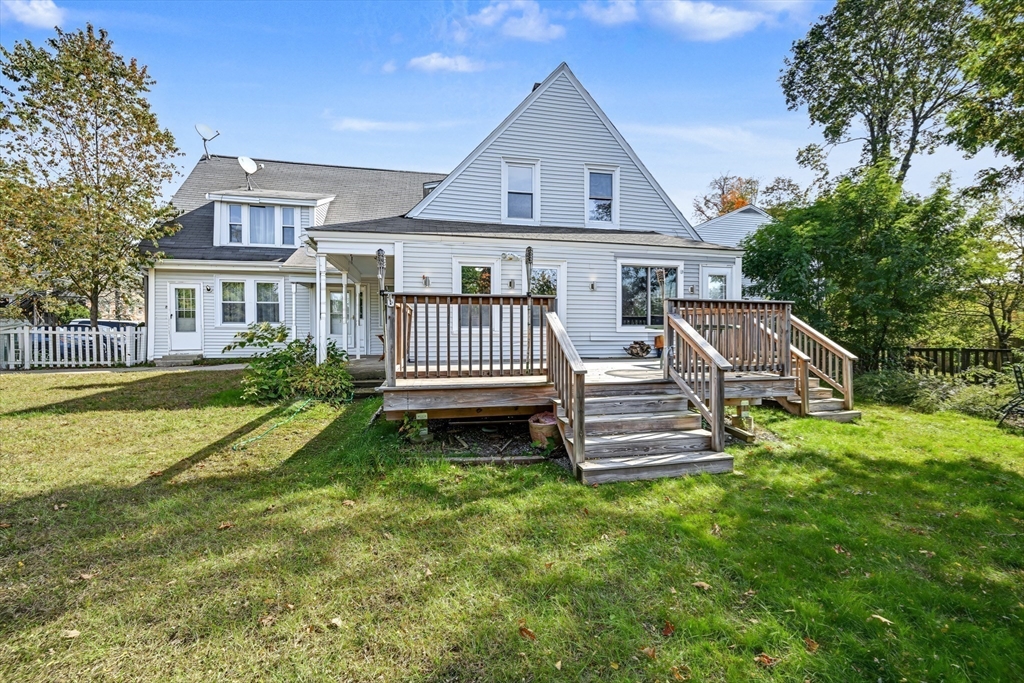 31 Cocasset St #1, Foxboro