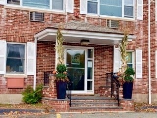 576 Main Street, Woburn, MA 01801