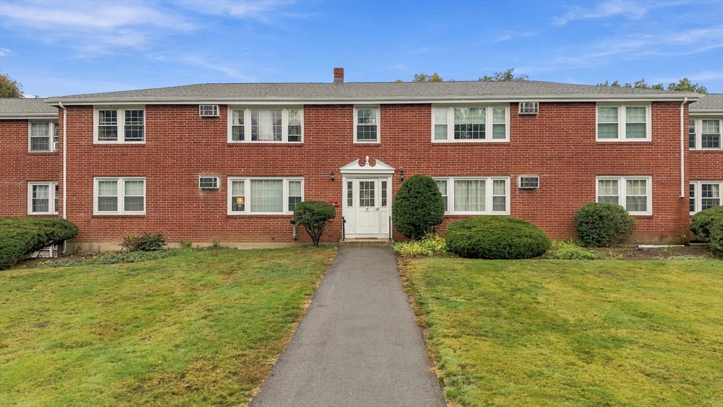9 Myles Standish Drive #8, Haverhill