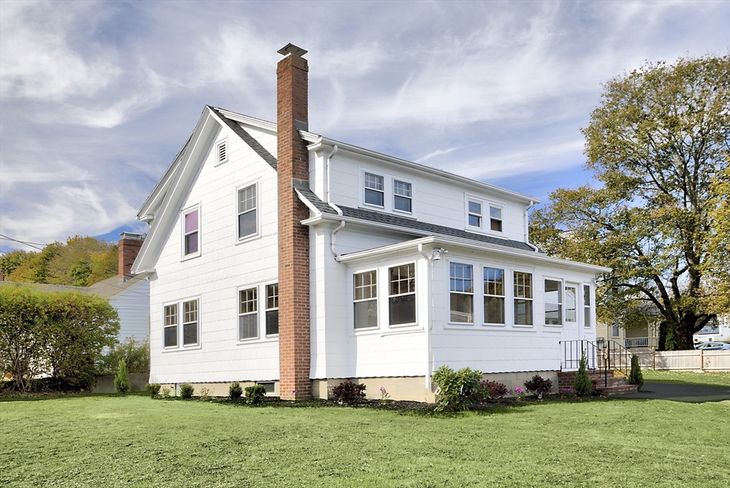 262 Washington St, Gloucester
