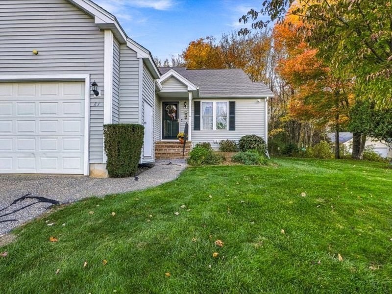 תמונה של הנכס: 81 Country Squire Rd #81, Uxbridge