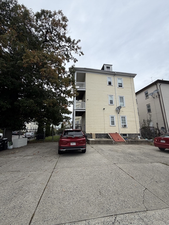 208 Spring St, Brockton