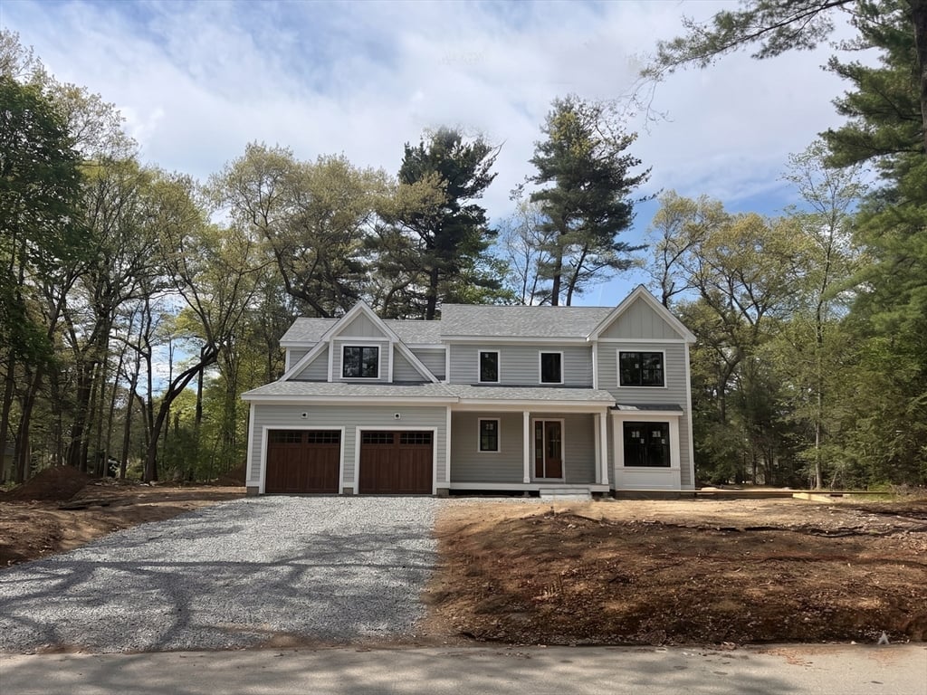19 Morrill Dr, Wayland
