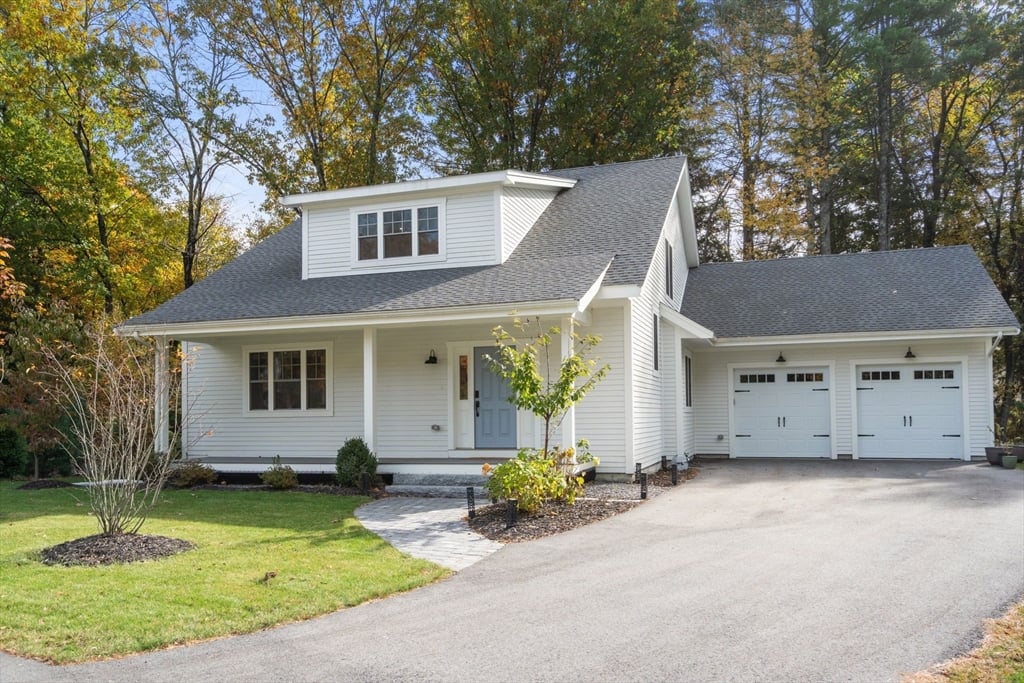 3 Emmeline Path #3, Wayland