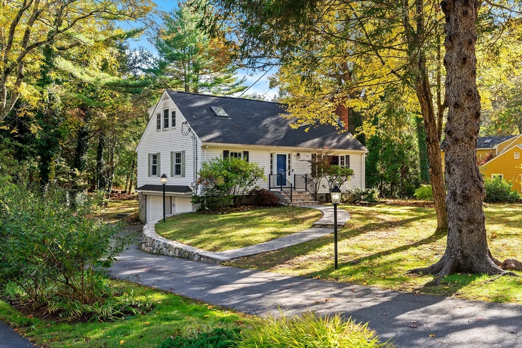 16 Happy Hollow Road, Wayland