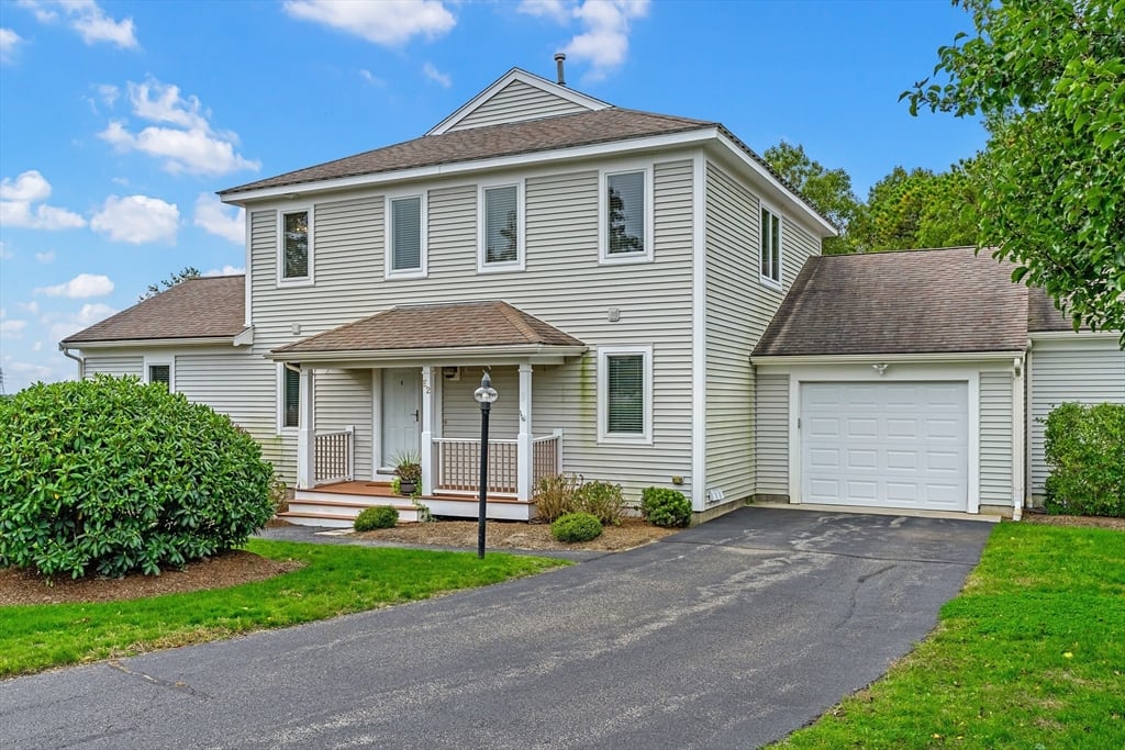 2 E Beach Plum Ln #2E, Bourne