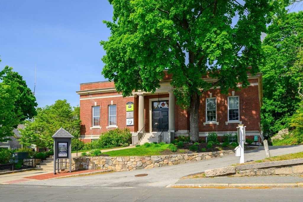 14 Main Street, Hingham, MA 02043