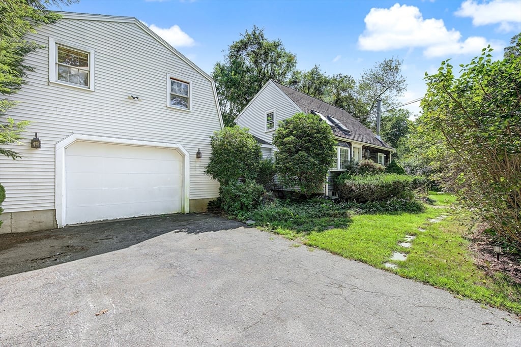 112 Mill St, Easton