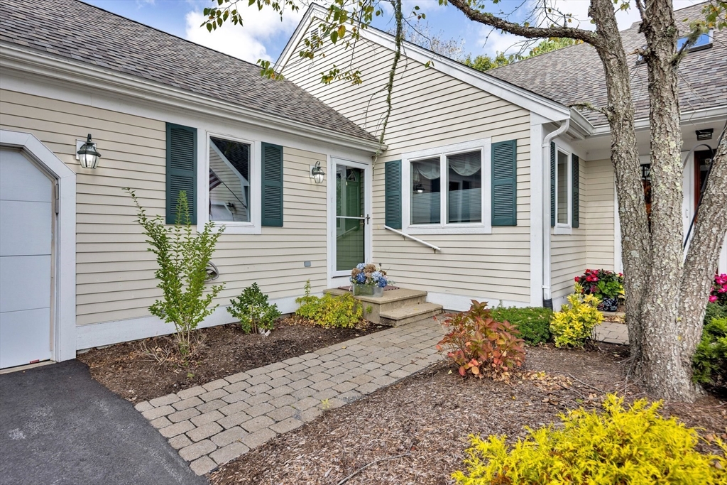 תמונה של הנכס: 10 Chippers Ln #10, Mashpee
