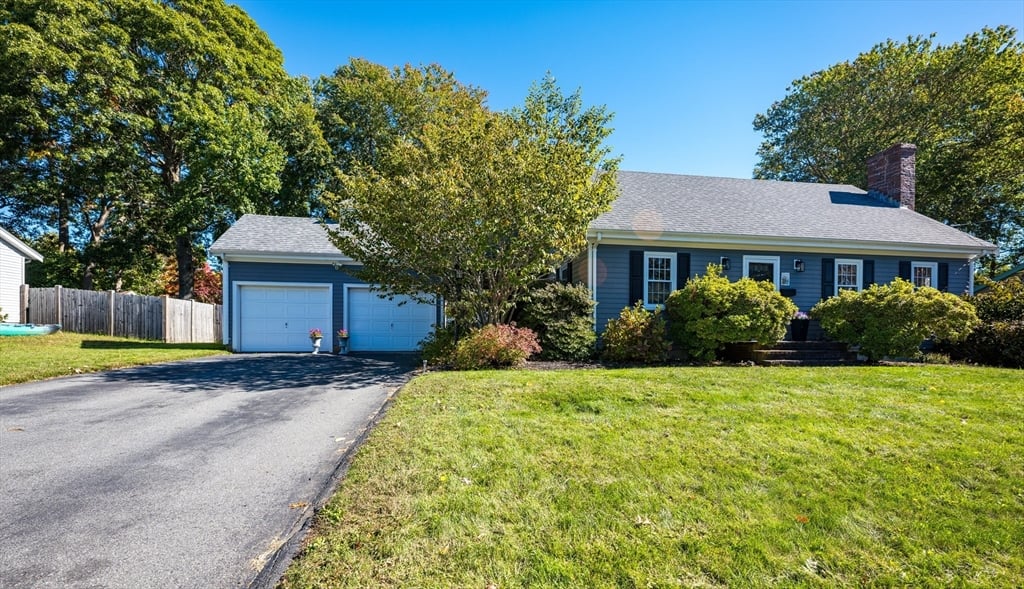 29 Evergreen St, Fairhaven