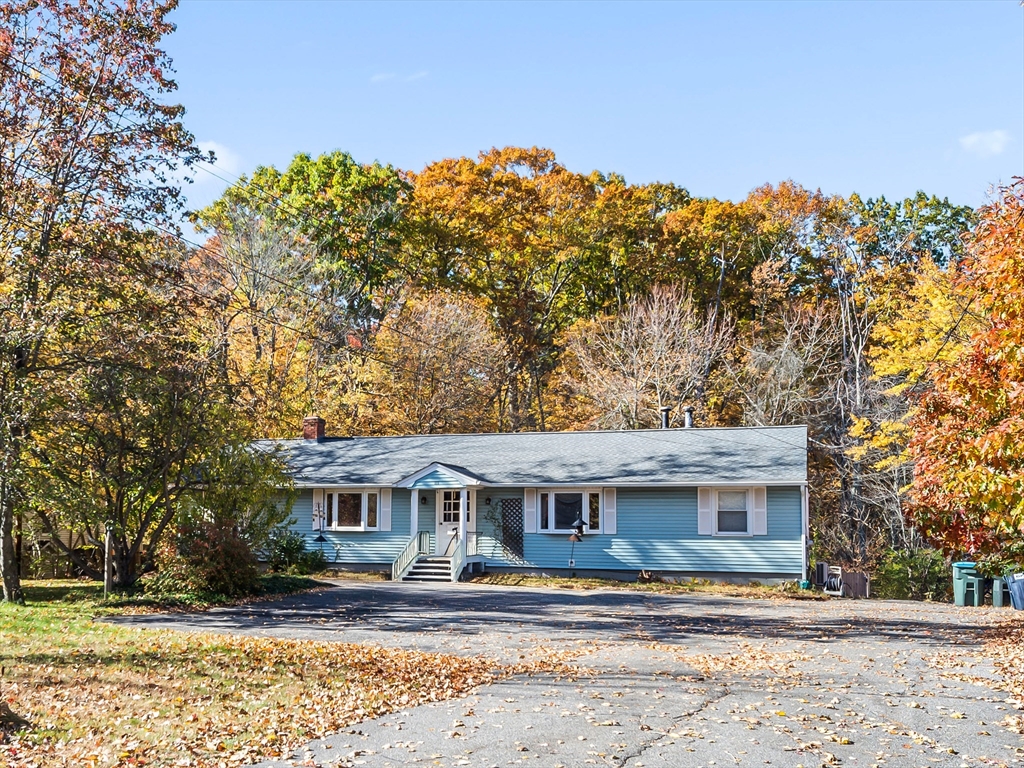 תמונה של הנכס: 111 Main St, Holden