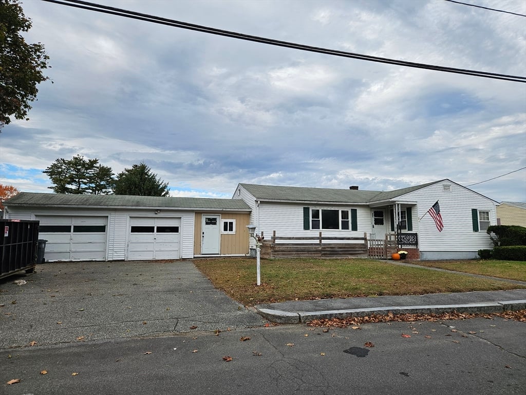 תמונה של הנכס: 27 Campbell St, Methuen
