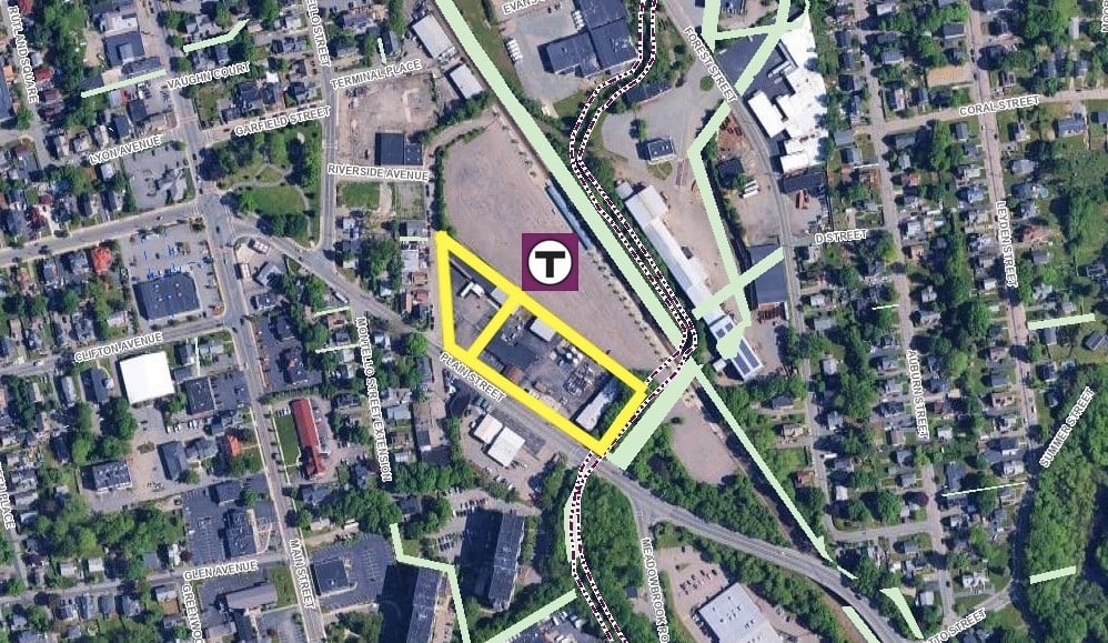 74 Plain St, Brockton, MA 02301