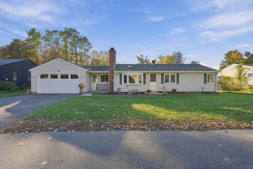 房源照片：16 Clyde Ave, West Springfield