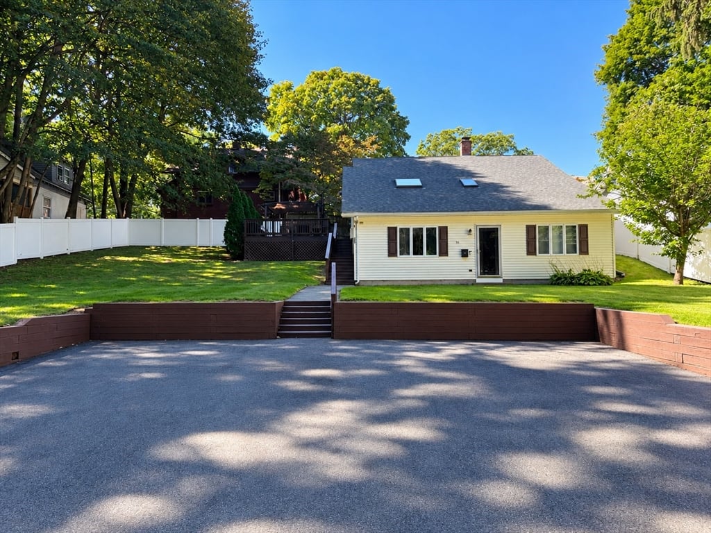 תמונה של הנכס: 16 Maverick Rd, Worcester