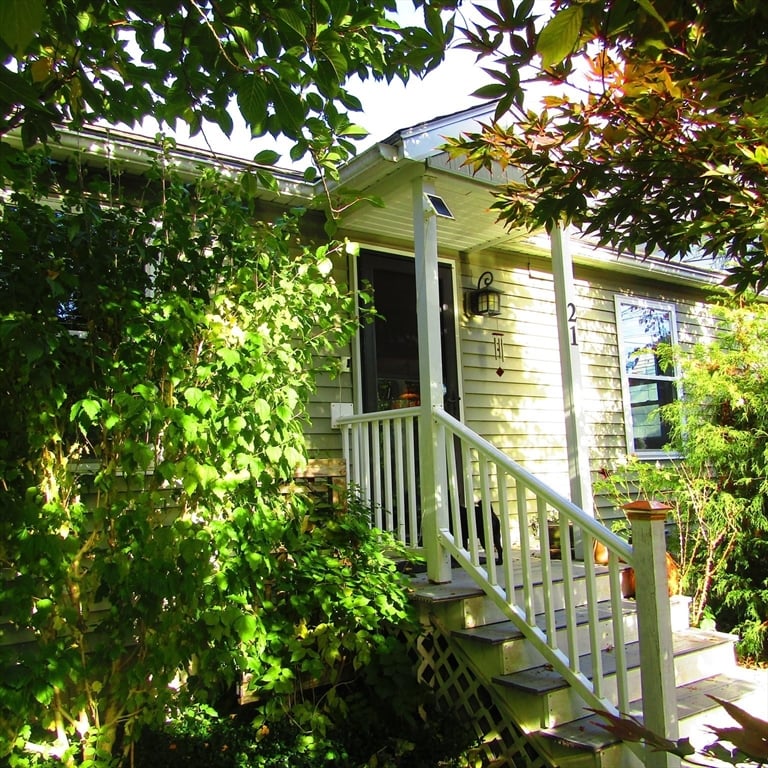 21 Glenwood Avenue, Northampton