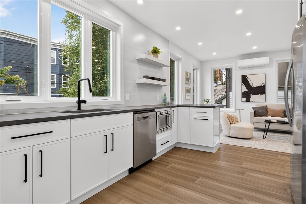 תמונה של הנכס: 116 Heath Street #C, Somerville