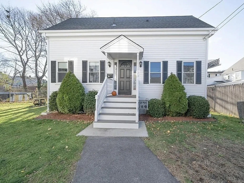 תמונה של הנכס: 144 Crescent St #1, Quincy